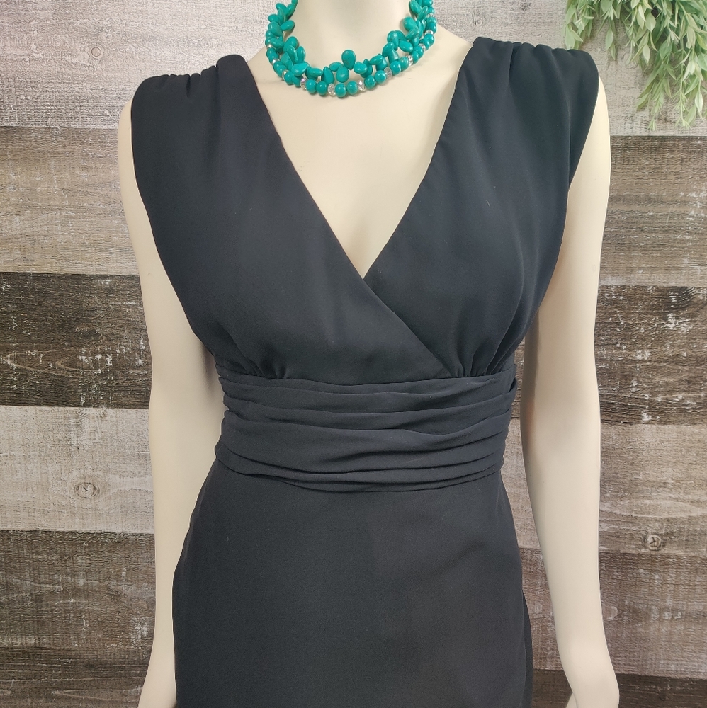 Jones New York plunge little black dress